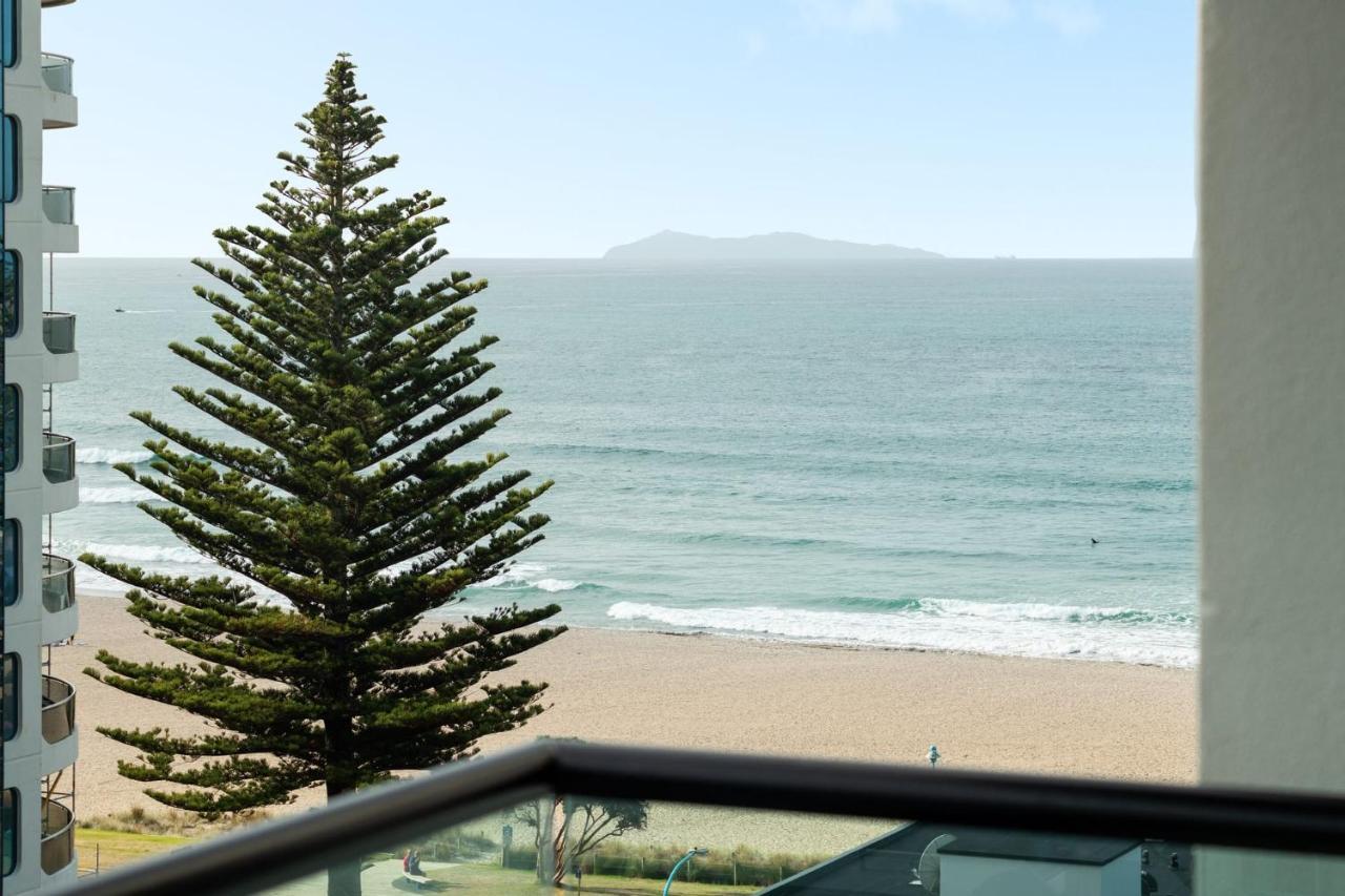 Superb Elevated Views Of Harbour With Heated Pool, Gym & Parking Appartement Mount Maunganui Buitenkant foto