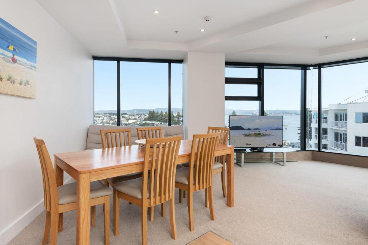 Superb Elevated Views Of Harbour With Heated Pool, Gym & Parking Appartement Mount Maunganui Buitenkant foto