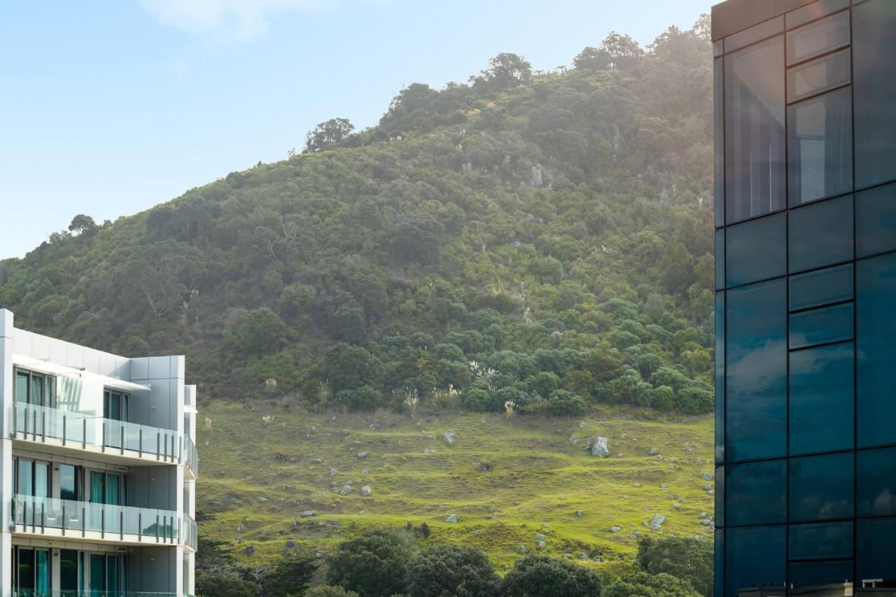Superb Elevated Views Of Harbour With Heated Pool, Gym & Parking Appartement Mount Maunganui Buitenkant foto